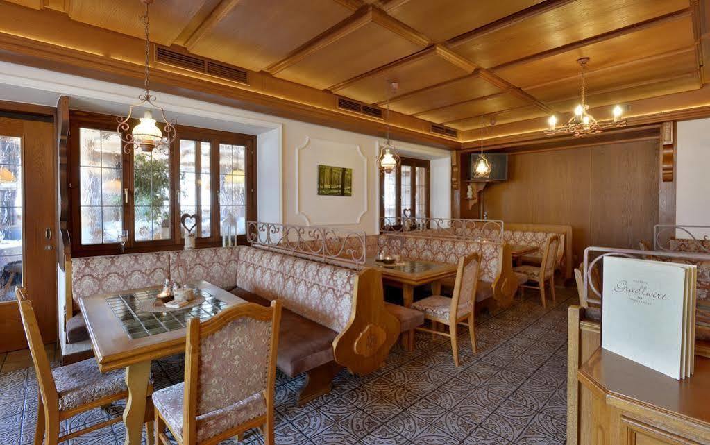 Hotel Restaurant Gradlwirt Niederndorf  Exteriér fotografie