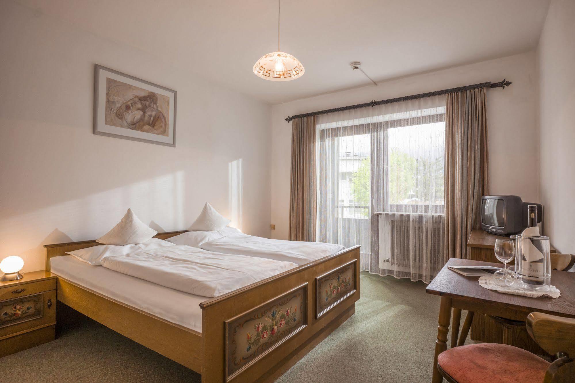 Hotel Restaurant Gradlwirt Niederndorf  Exteriér fotografie