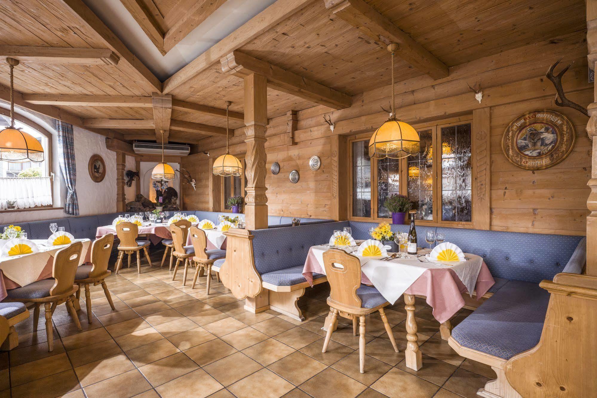 Hotel Restaurant Gradlwirt Niederndorf  Exteriér fotografie